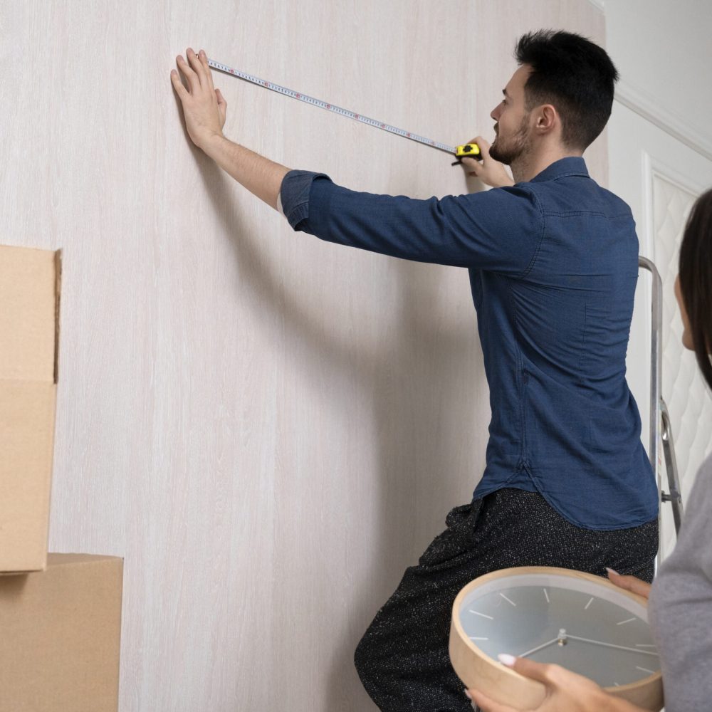 couple-moving-their-new-home